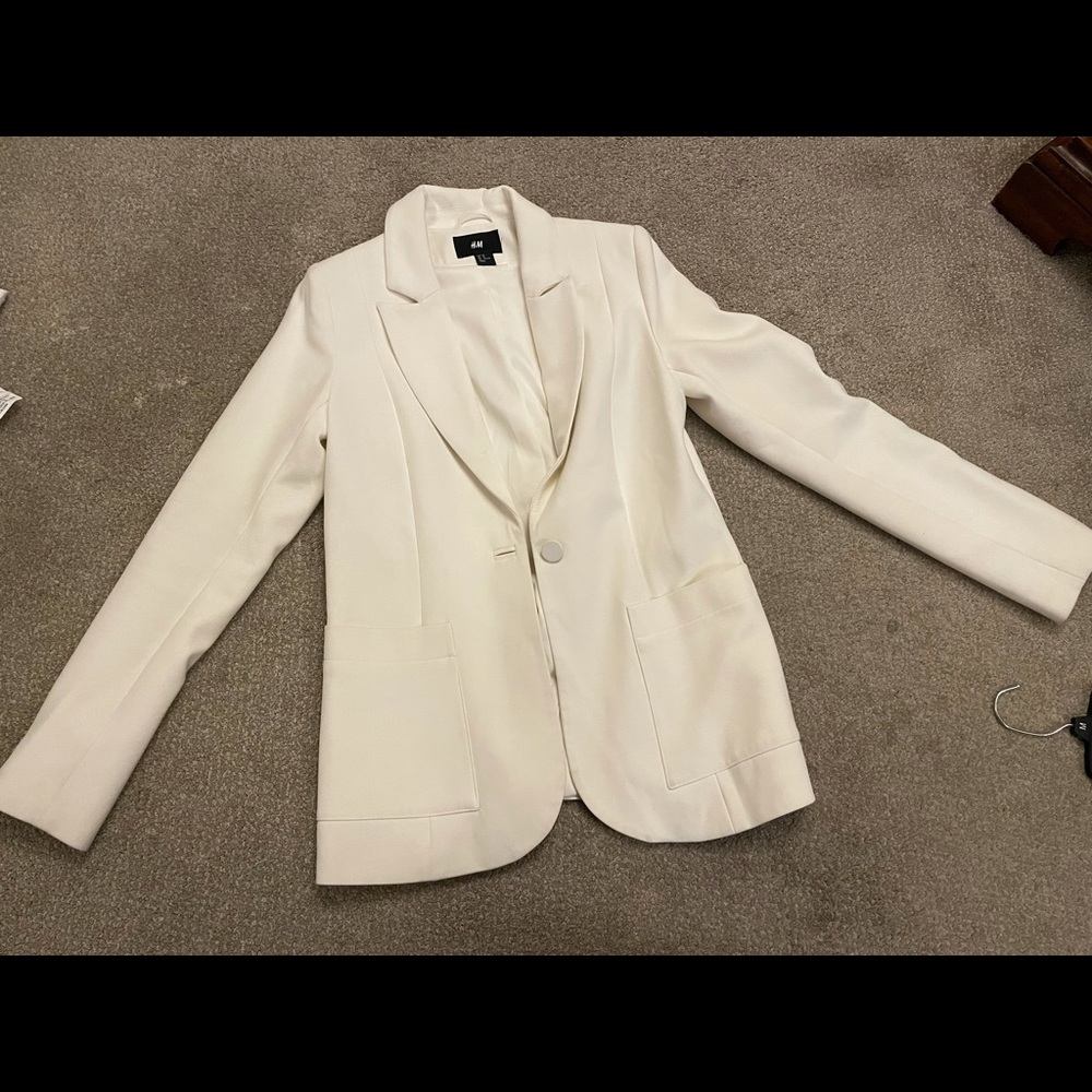 Ivory one-button long blazer